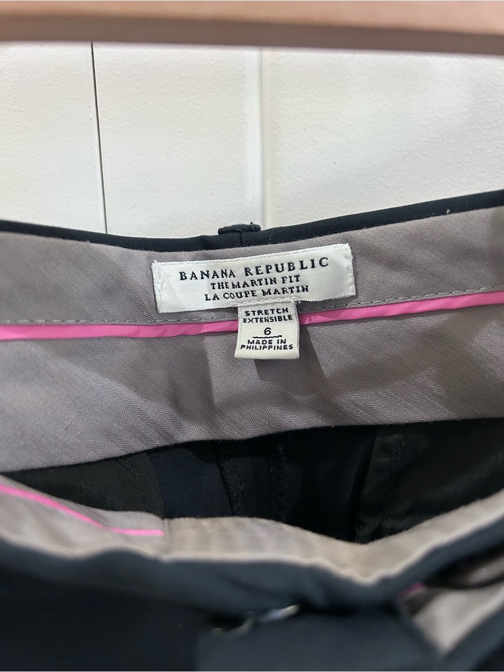 Banana Republic ‘The Martin Fit’ pants (NWOT) - Picture 3 of 5